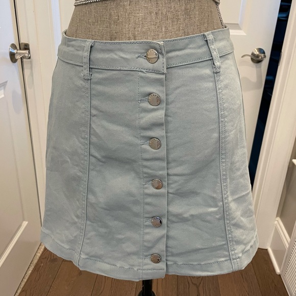 FOREVER 21 Light Blue Button Down Mini Skirt Size 27 - Picture 2 of 6